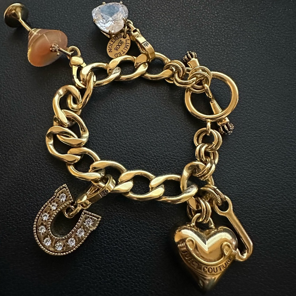 Juicy Couture Heart Pendant Charm Bracelet